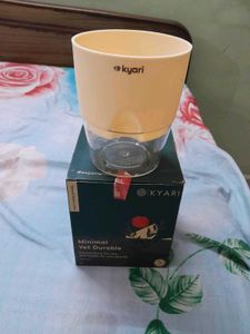 Kyari Self-Watering Planter