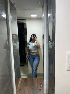 H&amp;M Crop T-shirt