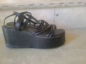 Black Multi-Strap Platform Sandals