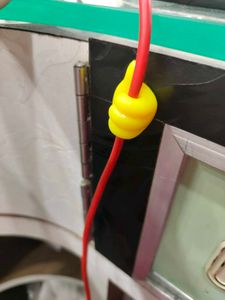 Thumbs Up Phone Holder (Colorful)