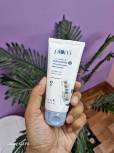 Plum Simply Bright 2% Niacinamide Facewash -50ml