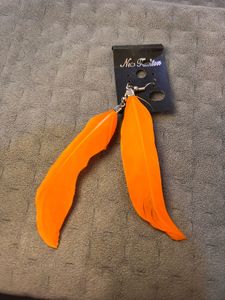 Set of 2 Feather Earrings