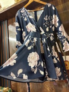 Chic Floral Romper - Navy &amp; Blush