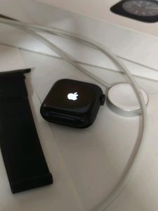 Apple Watch Series 8 GPS Under Warranty