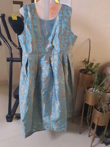 Diwali Elegant Ethnic Gown With Side Zip