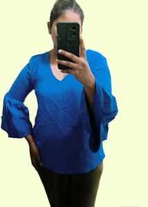 Sale 💌H&amp;M Bell Sleeve Top 💙