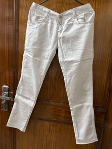 White jeans for women