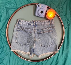Ribbed Distressed Denim Shorts🐋
