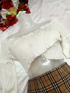 🤍Chic Off-Shoulder Crop Top🤍