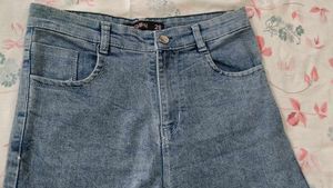 Light Fade, Mid Rise , Clean Look ,Light Blue Jean