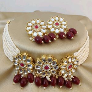 Beautifully Premium Quality Kundan Choker Neaklace With Beautiful Earing