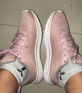 Price Dropped Reebook Sports Shoes 👟