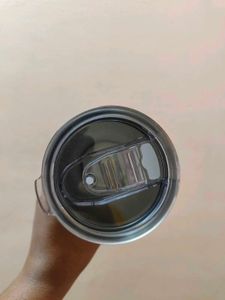 Black Tumbler and Lid With Thermal control.