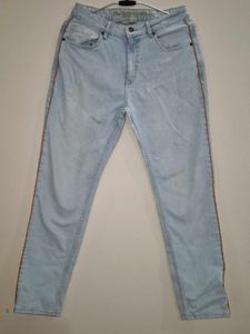 Light Wash Jeans with Side Detail