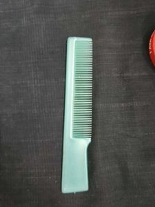 7 Vibrant Assorted Hair Combs Set 🌈