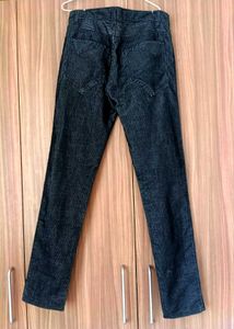 TEXTURED JEANS FOR MEN