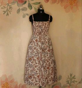 Floral Print Smocked Sundress With Pockets