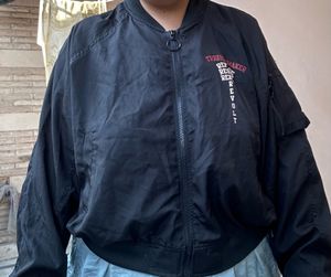 Max- Bomber Jacket