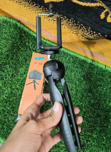Tripod Stand For Blogging