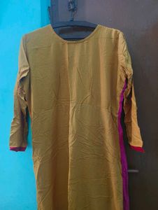 Embroidered Pink Kurta