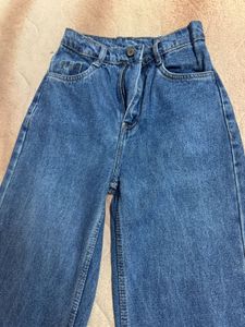 Women’s Dark Blue Jeans