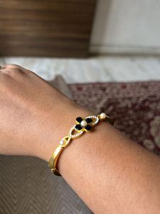 Black Pearl Bracelet
