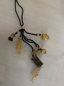 Quartz pendant necklace