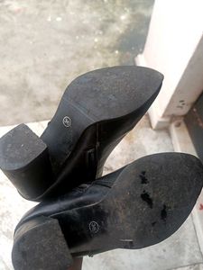 Chic Black Ankle Boots Size  5.5 Gucci Copy