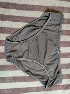 undergarments 100