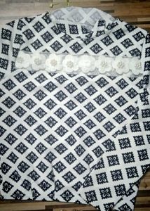 Patterned Long Sleeve Top