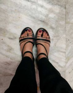 Women Thin Strap Open Toe Sandals