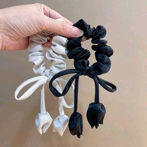 Tulip Scrunchie