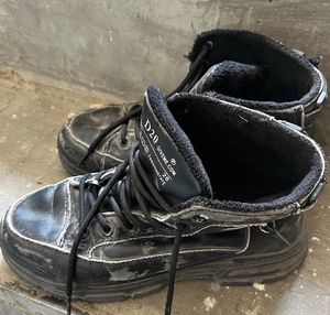 Used Girl Black Combat Boots