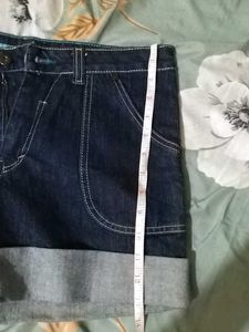 Levi&#39;s Cuffed Denim Shorts