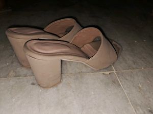 3.5 Inches Long Nude High Heels