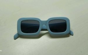 H&M LIGHT BLUE RECTANGULAR SUNGLASSES