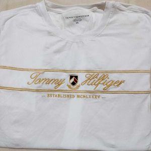 Tommy Hilfiger T-shirt 🚀