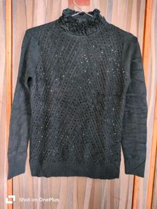 250 Only 1 Pc Purple Embellished Neck Sweater