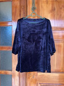 Uniqlo Velvet Top