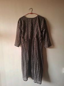 Elegant Patterned Midi Dress