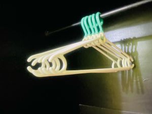 5 pis  Clothes Hangers