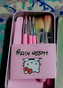 Hello Kitty Mini Makeup Brush Set with Tin Case