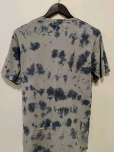 Graphic Print Tee