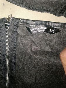 New Krop Top Pic . Set . Leather Shirt And Leather Bra. .  Best Offer . Buy 1 Get 1 Free.