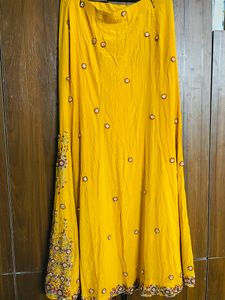 Women Yellow Lehnga/Skirt