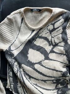 Trendy Graphic Print Long Sleeve Top