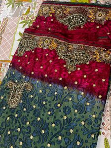 Welvet Finishing Haevy Jardosy Work Saree
