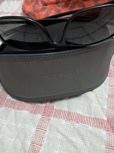 Sunglass Very Good Condition