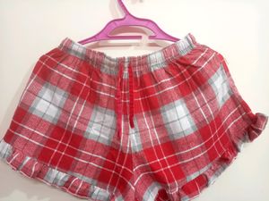 Women shorts