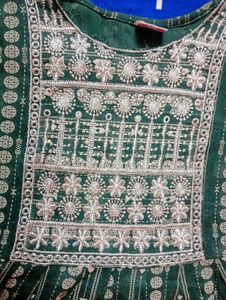 Nyracut Kurti